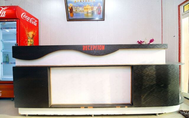 Spot On 42785 Mr Shawarma Family Restaurant And Hotel