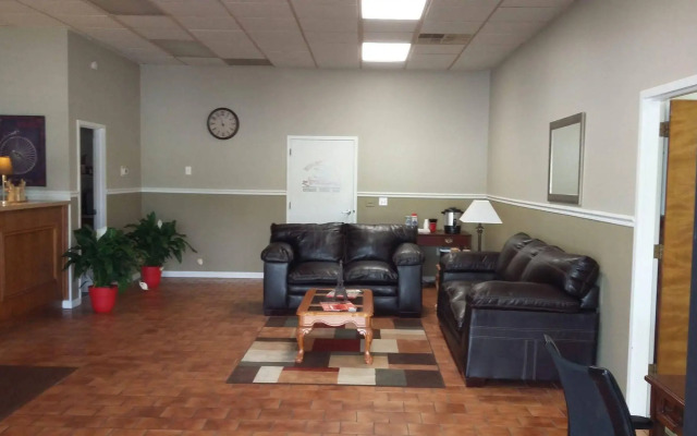 Paris Inn and Suites
