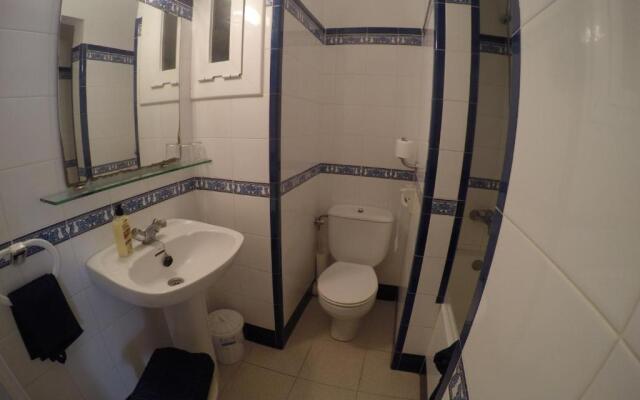 Apartamentos Montserrat