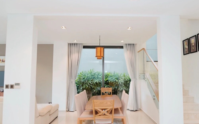 The Five Villas