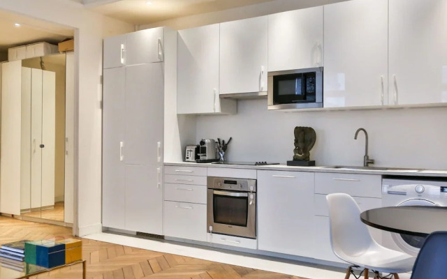 Secret Villiers I Stylish 2 Bed Apt in Villiers