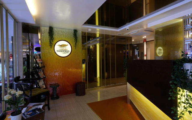 Sandpiper Hotel Dunlop Street, SHORT HOURS, 7am to 3pm OR 7pm to 7am – Lobby – Singapore
