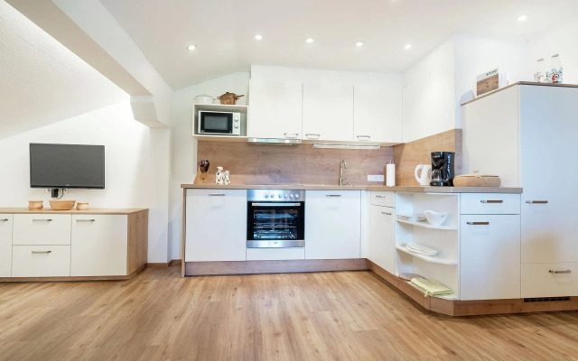 Apartment Leogang Near Ski Slopes