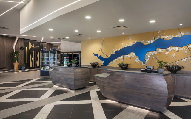 Crowne Plaza Providence-Warwick Airport by IHG
