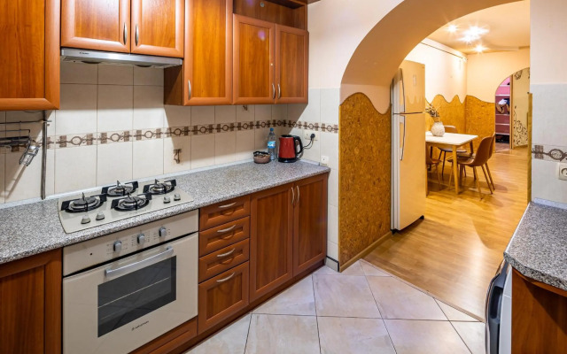 The MAIN square! 2 separated bedrooms, balcony