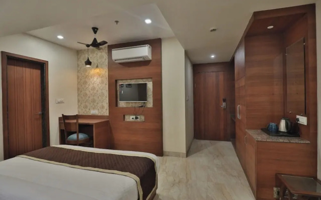 Hotel Candle Wood By A Plus Hospitality