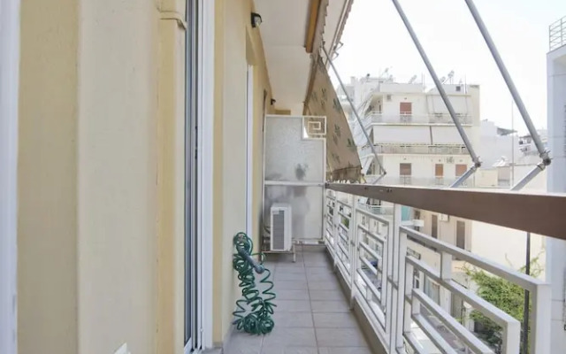 Blue Nest in Dafni With 1 Bedrooms and 1 Bathrooms