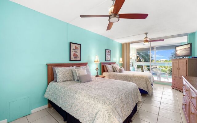 Palm Bay Club by Vtrips