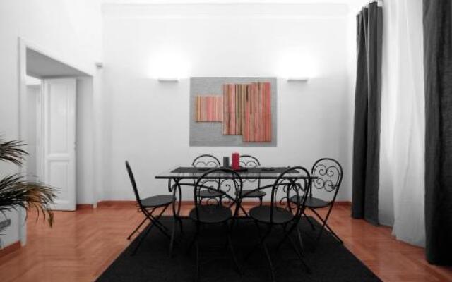 Lux Properzio Apartment