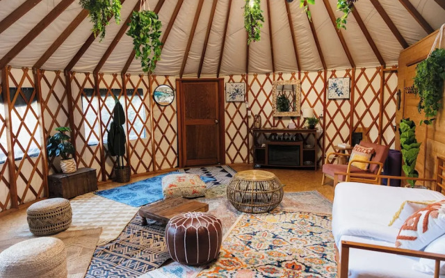 Secluded Oceanfront - Upstairs