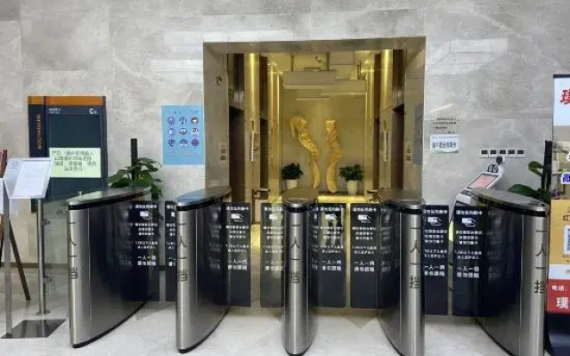 Yunzhu Executive Apartment (Zhengzhou People's Hospital Metro Station)