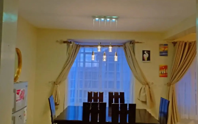 Ken's Haven Apartment
