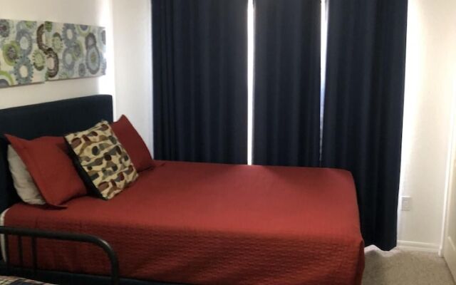 4601 YR - Seven Dwarfs - Amazing 3 Bed