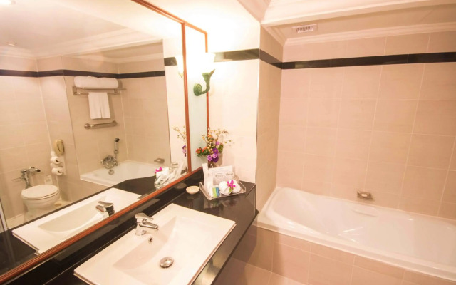 Golden Tulip Sovereign Hotel Bangkok