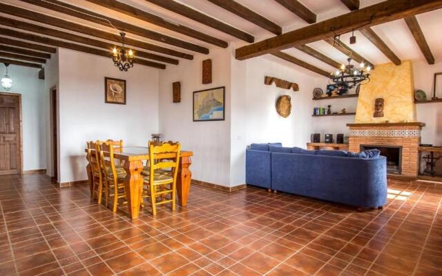 Cada Adrian Almachar by Ruralidays