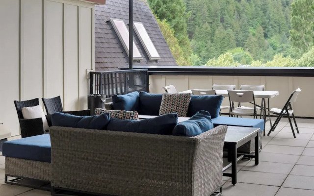 Embrace Serenity Luxe 2BR Suite