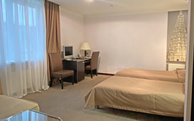 Cosmopolit Hotel