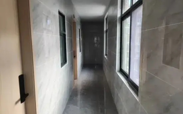 Qianjiang Hongda E-sports Hotel