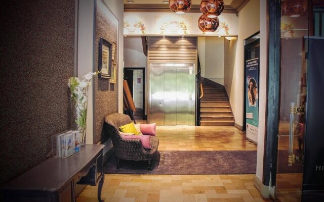 Golden Tulip Reims L'univers