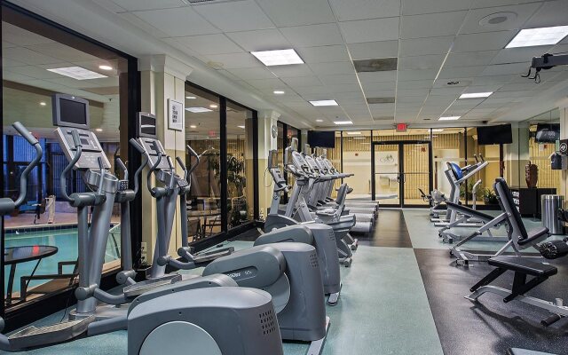 Crowne Plaza Newark Airport by IHG