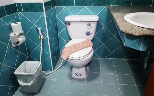 Coconut House Chaweng - Hostel