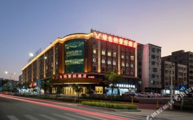Vienna Classic Hotel (Shenzhen Pingshan Bihu)