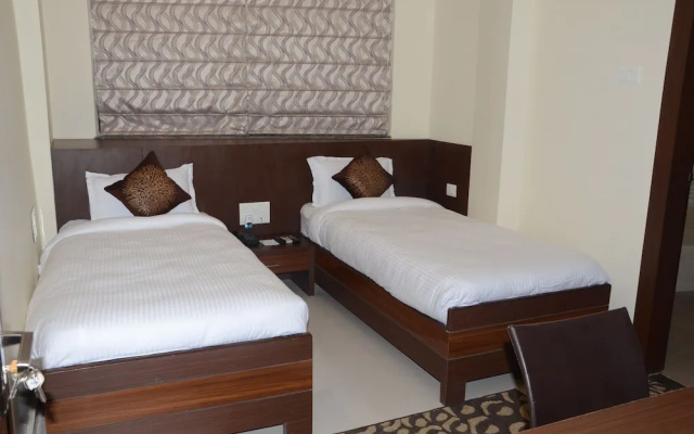 Hotel Mercury Residency