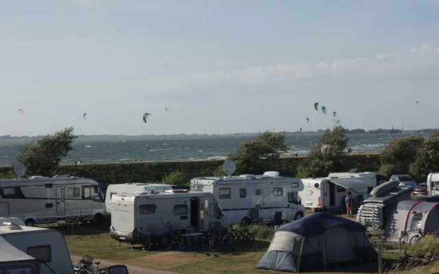 Camping Strukkamphuk