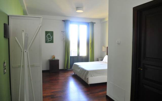 Terrazza sul Castello Ursino by Wonderful Italy