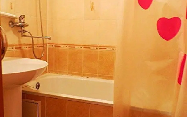 Рядом с Аквапарком