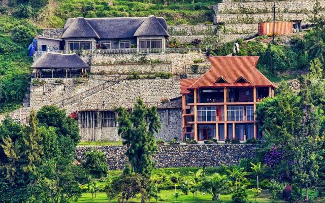 Hakuna Matata Lodge