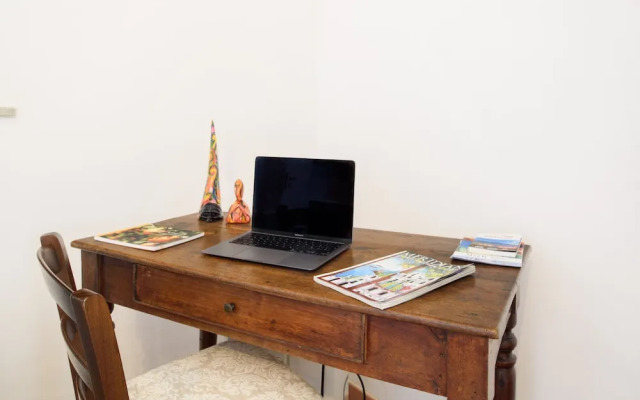 Romantic Antica Sponda