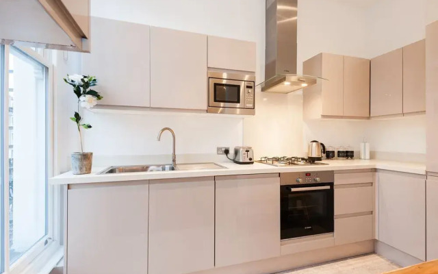 The Holland Road Residence
