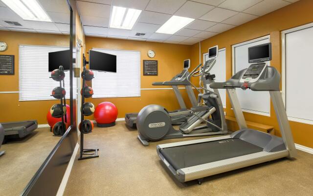Hilton Garden Inn Bakersfield