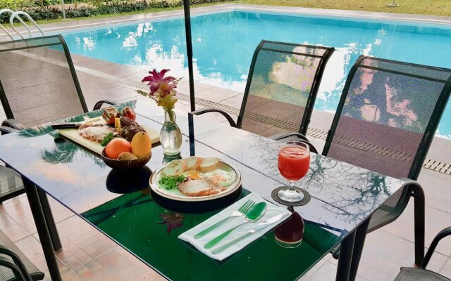 Fernando's Hotel
