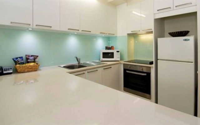 Trickett Gardens Holiday Inn