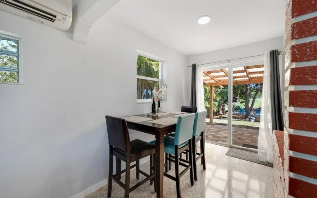 Lake House 2 in Davie