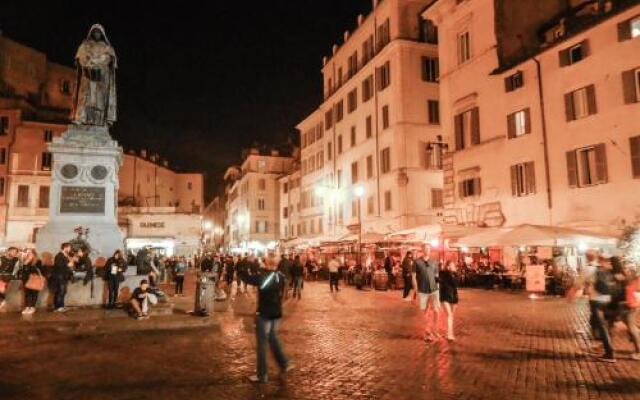 Campo De Fiori Apartment