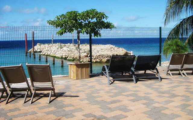 Atlantis Beach House