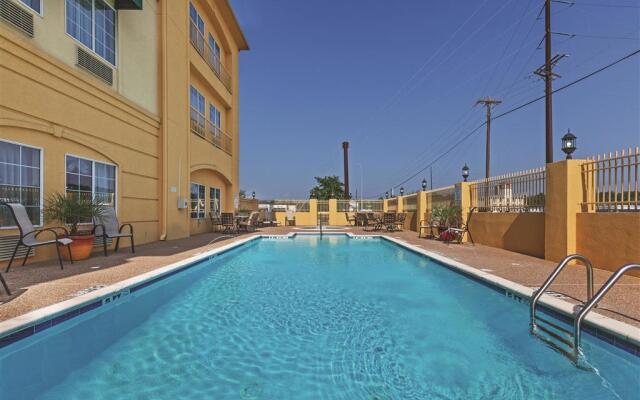La Quinta Inn & Suites by Wyndham Livingston