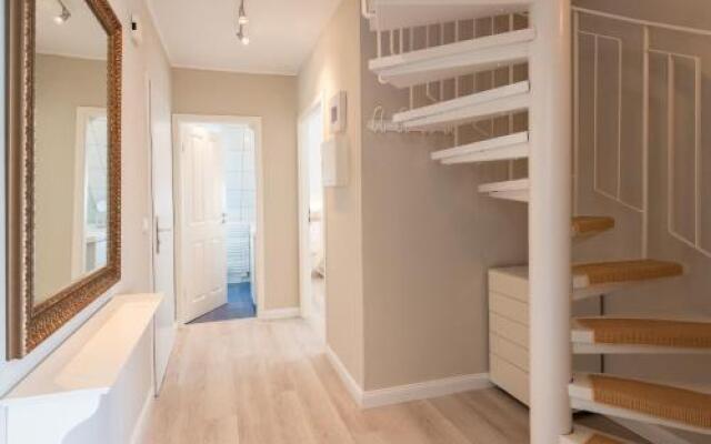 Kaept_n Gordon_ App_ 15