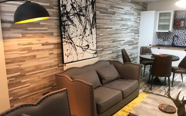 Central Apartment - Moderna