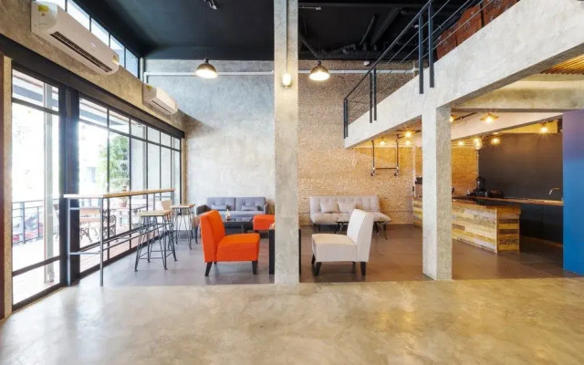 Zen Rooms Zleepmotion Bangkok