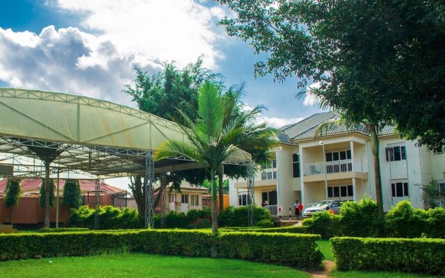 Hotel Alvers Mukono