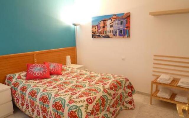 Sevilla Central Suites. Apartamentos Fabiola