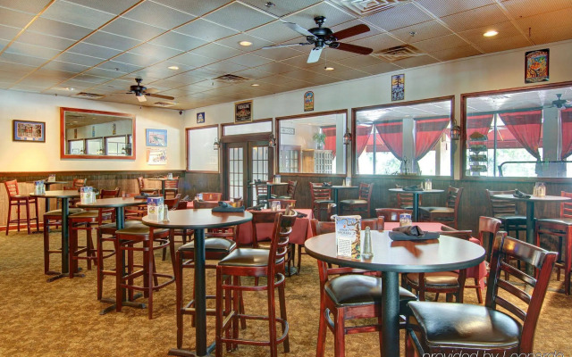 Stayable Select Gainesville