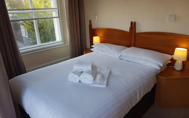 Mackay's Spa Lodge Hotel