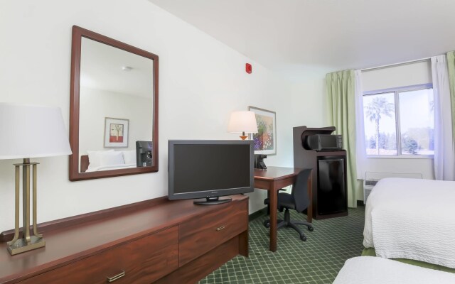 Fairfield Inn by Marriott Visalia Sequoia