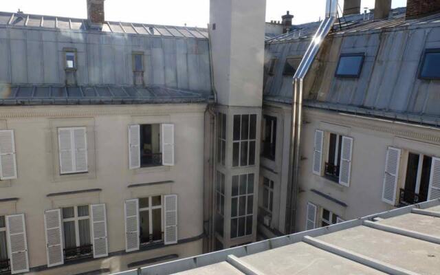 Apart Inn Paris - Haussmann Champs Elysees