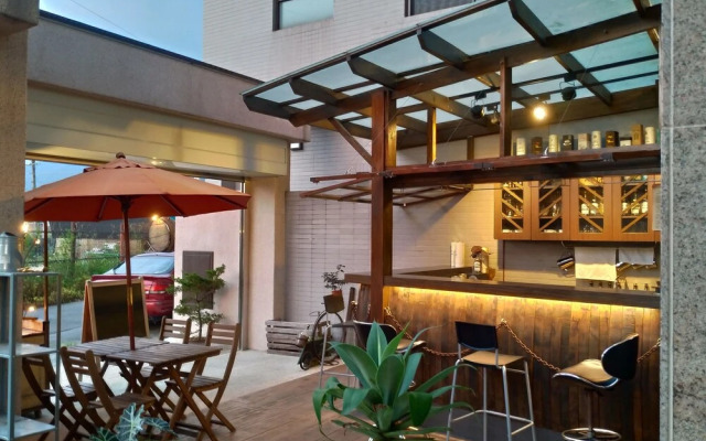 He-Tian - Cafe & Bar